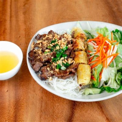  Bún Chả Hàm Nghi: Vietnamilainen Herkku Seoksesta ja Grillatuista Lihanpaloista!